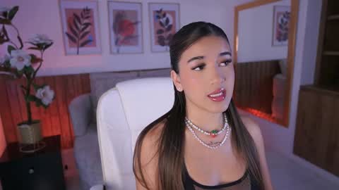 Snapshot of ivygrabes chatting on May 6, 7:08 pm Ivy Grabes online show from May 6, 7:08 pm