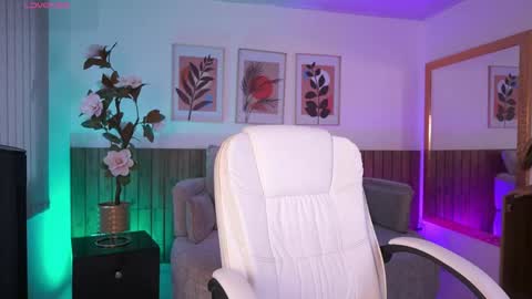 Snapshot of ivygrabes chatting on May 25, 7:09 pm Ivy Grabes online show from May 25, 7:09 pm