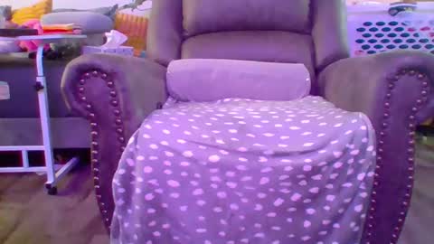 Snapshot of ivyjane3522 chatting on May 29, 1:58 am ivyjane3522 online show from May 29, 1:58 am