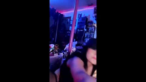 Snapshot of ivyjennifer366 chatting on February 21, 5:52 am ivyjennifer366 online show from February 21, 5:52 am