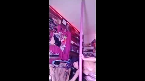 Snapshot of ivyjennifer366 chatting on February 27, 3:50 am ivyjennifer366 online show from February 27, 3:50 am