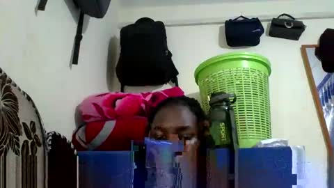 ivyk_ online show from March 30, 7:04 pm