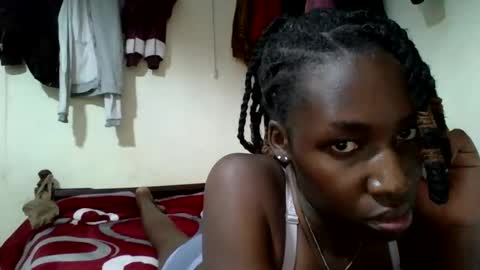 ivyk_ online show from April 4, 12:02 pm