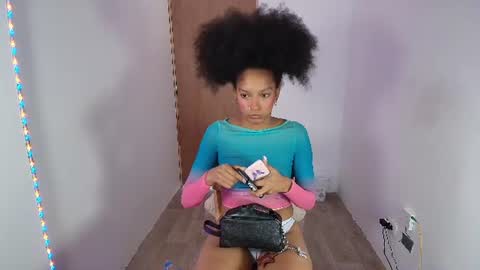 Snapshot of ivylusst chatting on August 1, 8:08 pm ivylusst online show from August 1, 8:08 pm