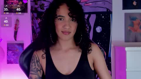 Snapshot of ivymanson_ chatting on March 1, 12:12 pm Camila online show from March 1, 12:12 pm