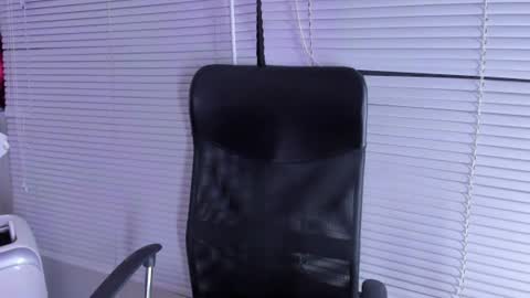 Snapshot of ivymilleer chatting on June 25, 5:12 am ivymilleer online show from June 25, 5:12 am
