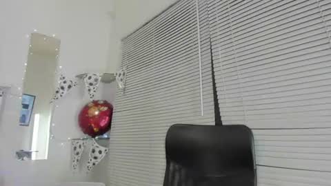 Snapshot of ivymilleer chatting on July 8, 12:42 pm ivymilleer online show from July 8, 12:42 pm
