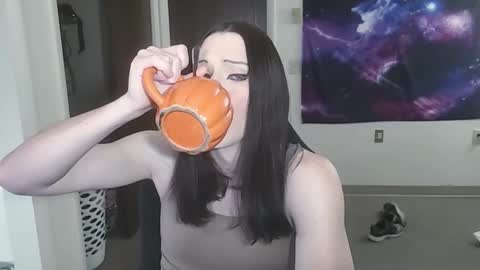 Snapshot of ivyrose499 chatting on October 8, 4:04 pm IvyRose499 online show from October 8, 4:04 pm