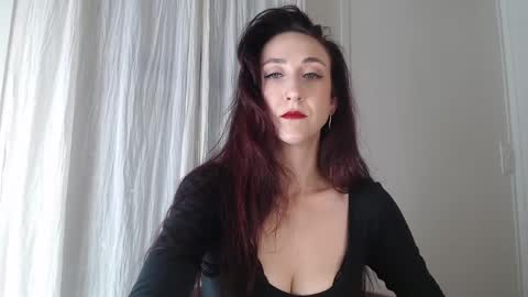Snapshot of ivyrosiex chatting on June 3, 2:55 pm Ivy Rosie online show from June 3, 2:55 pm