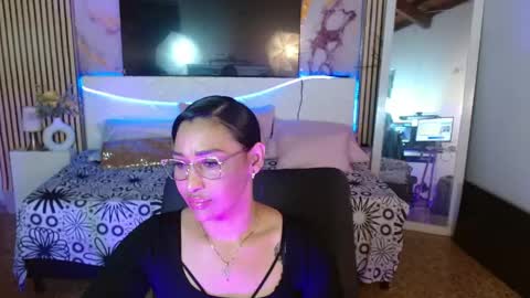 Snapshot of ivyshine7 chatting on May 27, 1:57 am ivyshine7 online show from May 27, 1:57 am