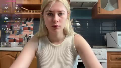 ivywairley online show from April 30, 3:13 am