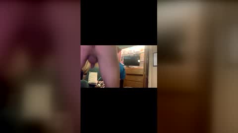 iwhitesmurf online show from April 24, 2:03 am