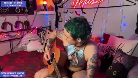 Muse hethey online show from October 7, 11:57 pm