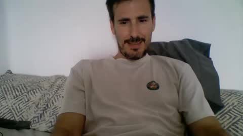 Snapshot of iyoperro chatting on September 28, 2:11 pm Casandro online show from September 28, 2:11 pm