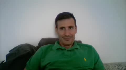 Snapshot of iyoperro chatting on November 5, 8:58 am Casandro online show from November 5, 8:58 am