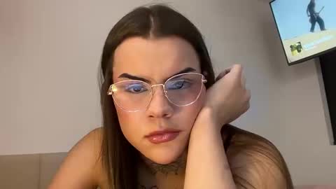 Snapshot of izabellatsnew chatting on June 10, 9:14 pm izabellatsnew online show from June 10, 9:14 pm