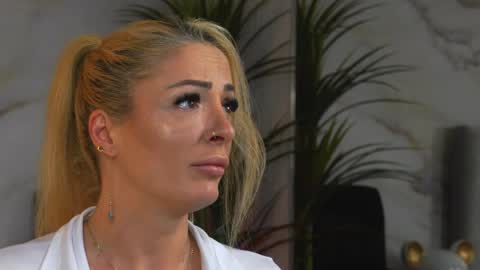 izabelle_02 online show from April 8, 3:28 am