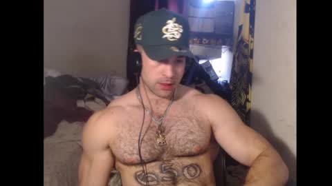 Snapshot of izak144 chatting on February 15, 11:36 pm izak144 online show from February 15, 11:36 pm