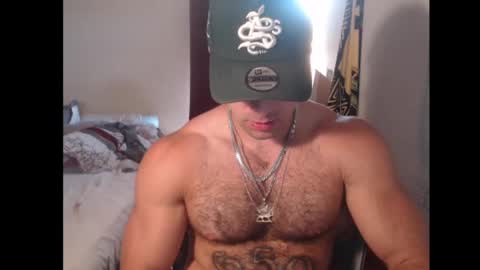 Snapshot of izak144 chatting on October 7, 9:56 pm izak144 online show from October 7, 9:56 pm