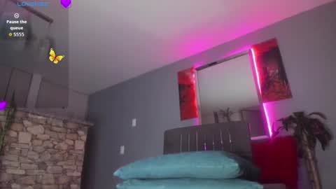 izamar online show from September 12, 1:17 am