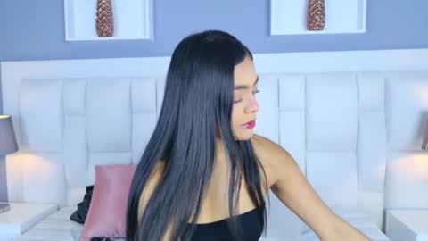 Izan Thorne online show from June 18, 8:02 pm