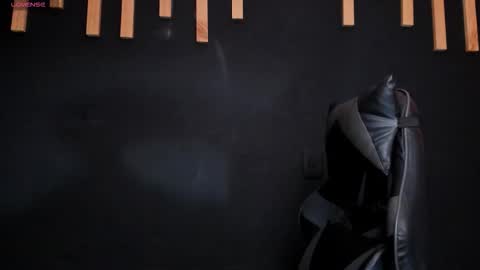 hot izys online show from March 7, 7:27 am