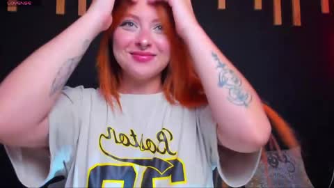 Snapshot of izyzys_baker chatting on May 5, 5:37 am hot izys online show from May 5, 5:37 am