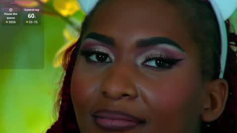 Snapshot of izzie_sugar chatting on October 12, 7:13 pm Sugar Babe online show from October 12, 7:13 pm