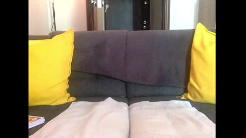 izzy53220 online show from January 9, 8:28 am