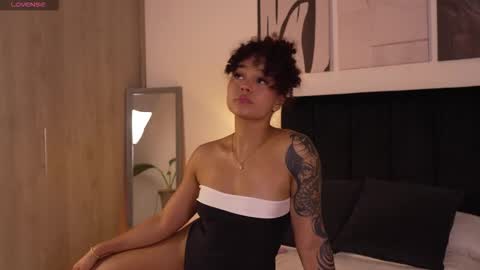 Izzy vega  online show from March 18, 1:53 am