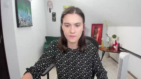 Snapshot of izzymonro chatting on September 17, 1:24 pm Izzy online show from September 17, 1:24 pm