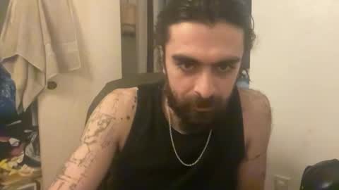 Snapshot of j0nnytruel0v3 chatting on June 1, 11:28 pm j0nnytruel0v3 online show from June 1, 11:28 pm