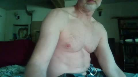 Snapshot of j4ckcock chatting on July 19, 6:17 am J4ckcock online show from July 19, 6:17 am