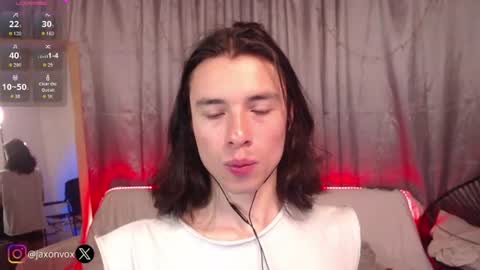 Hey im Jaxxxon check my info     online show from July 25, 2:03 pm