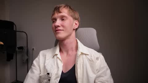 Danny online show from February 6, 7:23 am