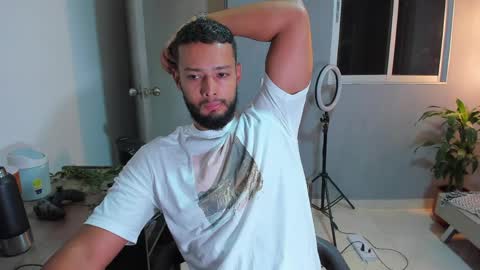 Calix  Independient model Insta and twt Calixsnake online show from April 13, 11:54 pm