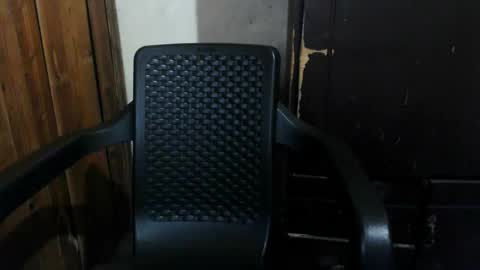 J online show from December 18, 9:43 pm