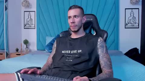 Snapshot of j_king__ chatting on May 1, 6:56 pm J King online show from May 1, 6:56 pm