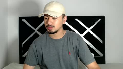 Snapshot of jack03xx_ chatting on November 16, 9:42 pm Jack online show from November 16, 9:42 pm