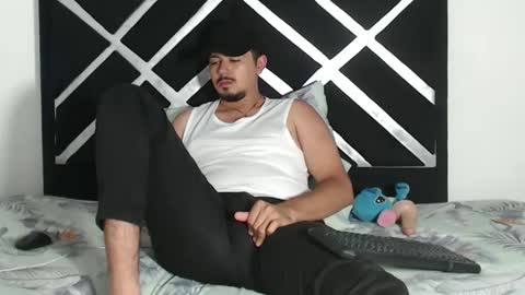 Snapshot of jack03xx_ chatting on November 21, 9:57 pm Jack online show from November 21, 9:57 pm