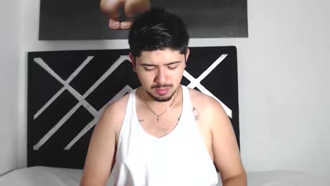 Snapshot of jack03xx_ chatting on December 2, 9:32 pm Jack online show from December 2, 9:32 pm