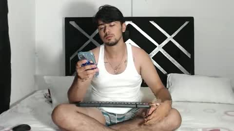 Snapshot of jack03xx_ chatting on April 24, 11:07 pm Jack online show from April 24, 11:07 pm