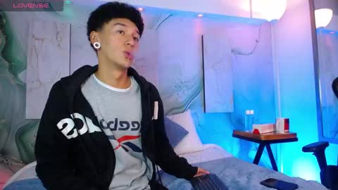 JACK  online show from March 25, 1:17 pm