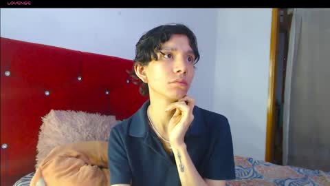 Snapshot of jack_s21 chatting on April 25, 6:49 am Laick online show from April 25, 6:49 am