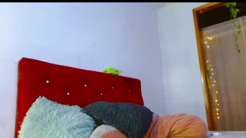 Snapshot of jack_s21 chatting on May 17, 12:08 am Laick online show from May 17, 12:08 am