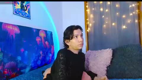Snapshot of jack_s21 chatting on June 13, 6:00 am Laick online show from June 13, 6:00 am