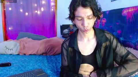 Snapshot of jack_s21 chatting on June 14, 12:30 am Laick online show from June 14, 12:30 am