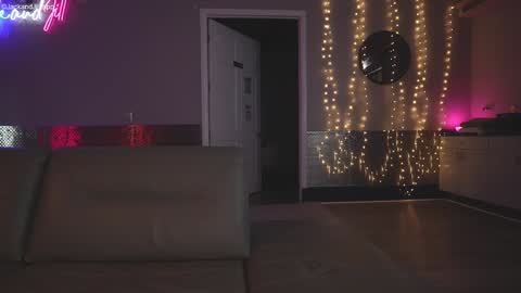 Snapshot of jackandjill chatting on October 6, 6:27 pm JackJill online show from October 6, 6:27 pm