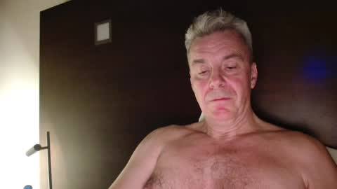 Snapshot of jackblack650 chatting on December 22, 12:18 am jackblack650 online show from December 22, 12:18 am