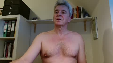 Snapshot of jackblack650 chatting on January 12, 8:19 am jackblack650 online show from January 12, 8:19 am